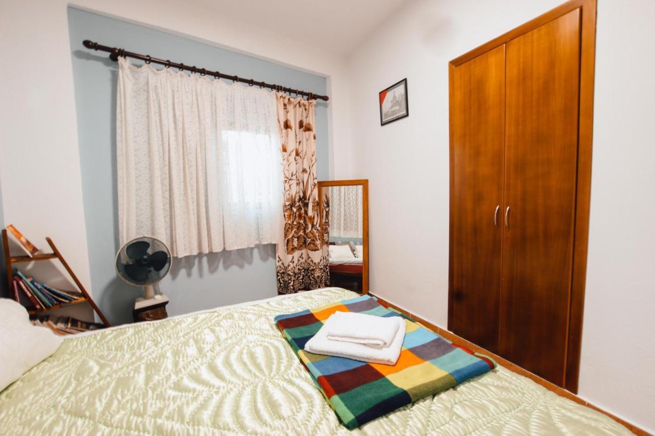 Bb Traditional Apartment Гирокастра Экстерьер фото