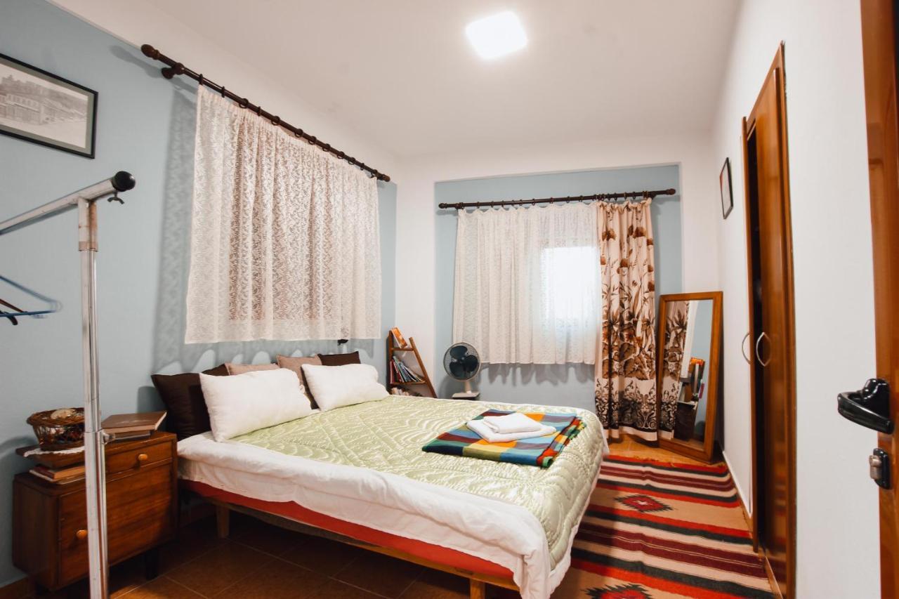 Bb Traditional Apartment Гирокастра Экстерьер фото